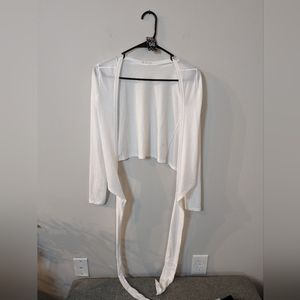 41. Lululemon Tie Long sleeve